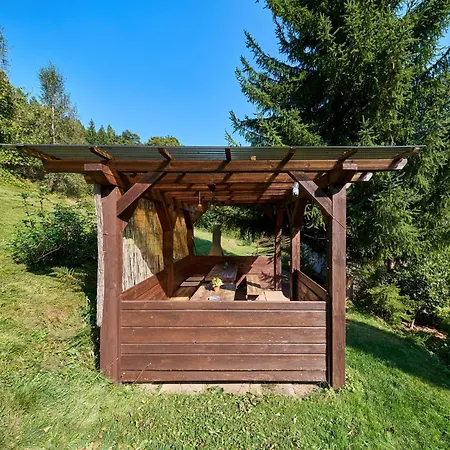 דירה U Hronova-2 By Interhome Chlivce