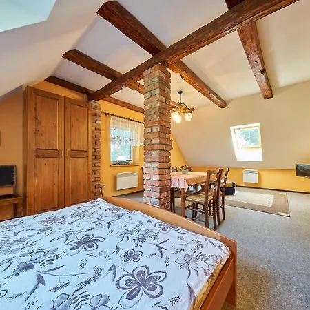 דירה U Hronova-2 By Interhome