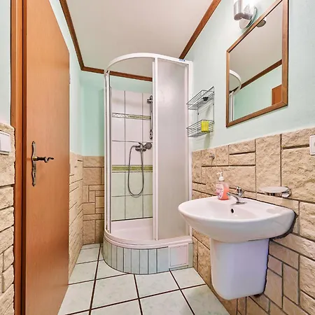 U Hronova-2 By Interhome *